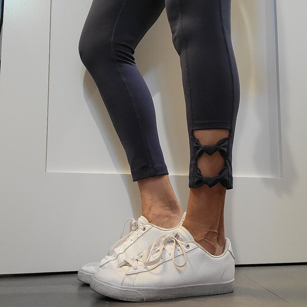 Chico's Zenergy Leggings Navy Activewear Athleisure Women Size XS to Small NWOT